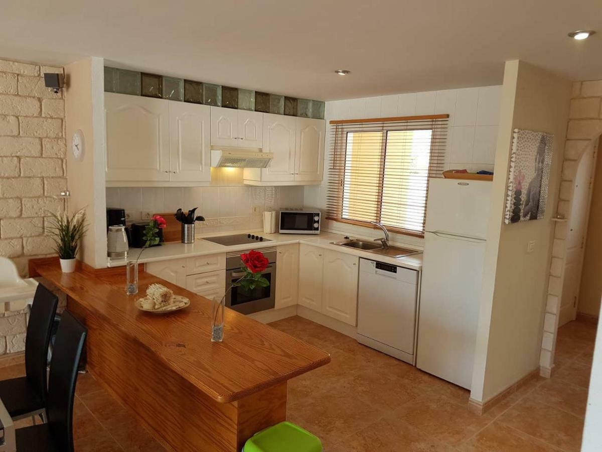Villa Roque Del Conde With Fantastic Sea View, Terrace, Pool, Wifi, Sat-Tv, Garage Costa Adeje  Eksteriør billede