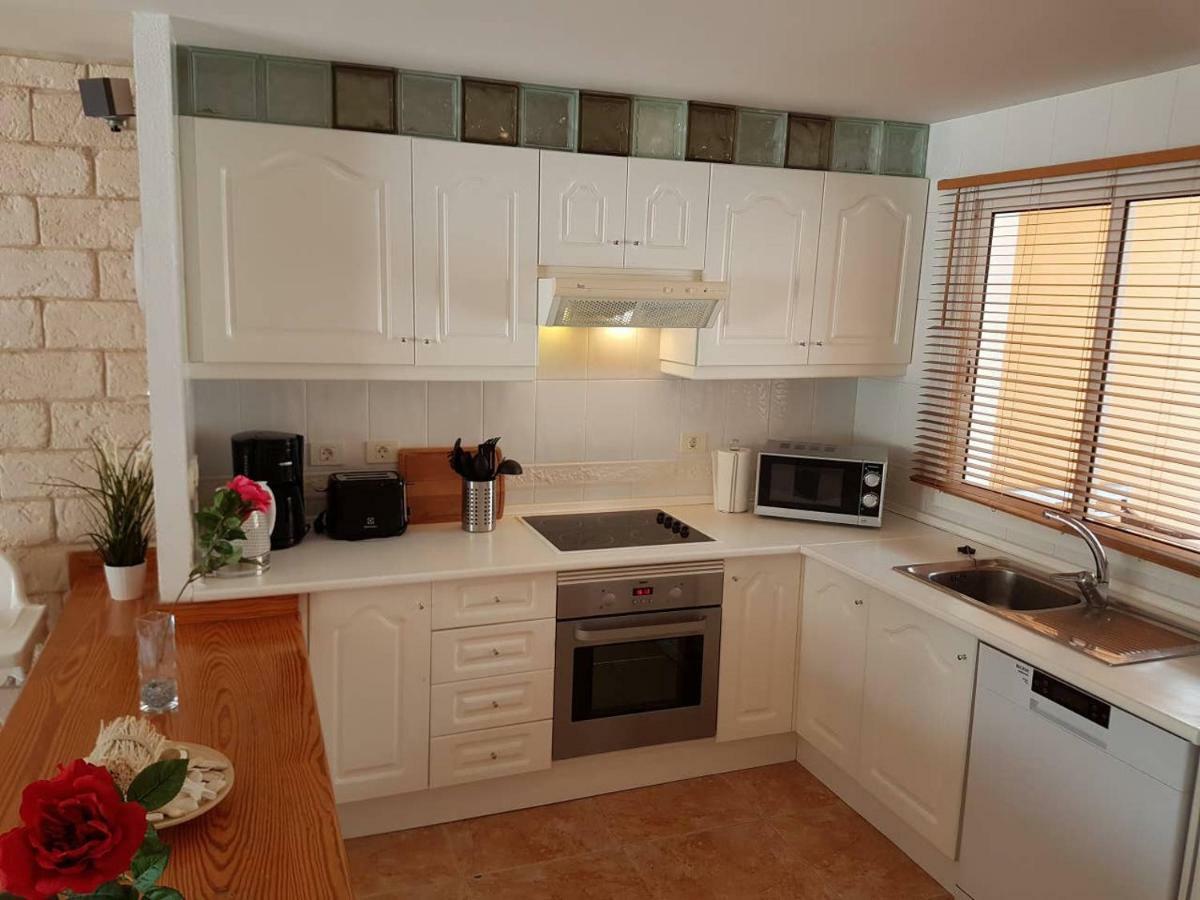 Villa Roque Del Conde With Fantastic Sea View, Terrace, Pool, Wifi, Sat-Tv, Garage Costa Adeje  Eksteriør billede